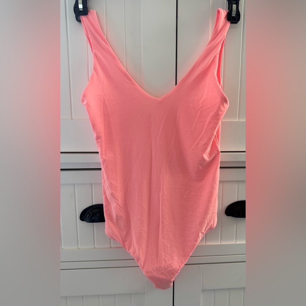 NWOT Aerie Smoothez Plunge Bodysuit XS Shell Pink Stretch Tank
